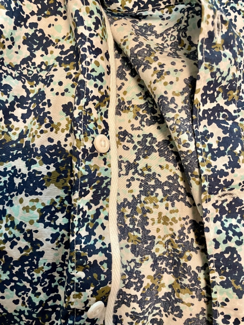 Men’s Sports Shirt XL - Picture 7 of 9